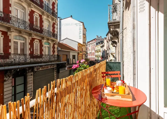 2 Pieces Coup De Coeur, Balcon, Proche Sanctuaire