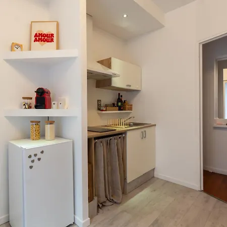 2 Pieces Coup De Coeur, Balcon, Proche Sanctuaire شقة لورد