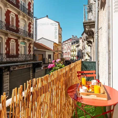 2 Pieces Coup De Coeur, Balcon, Proche Sanctuaire